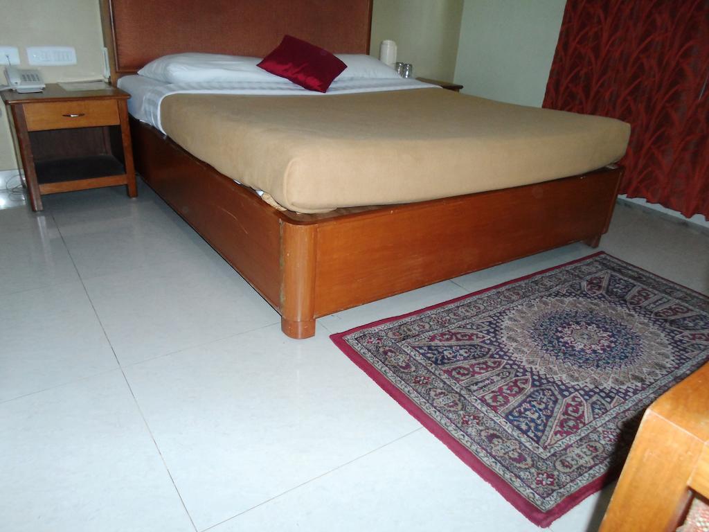 The Chakrie Residency Hotel Tirupati Phòng bức ảnh